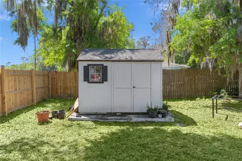 Exterior - 1124 N Grant Ave, Mount Dora, FL 32757 photo 5 of 8
