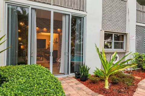 1541 NE 34th Ct #104, Oakland Park, FL 33334