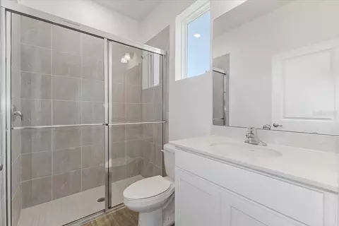 Bath - 2369 Sirena Ln, Mount Dora, FL 32757 photo 1 of 3