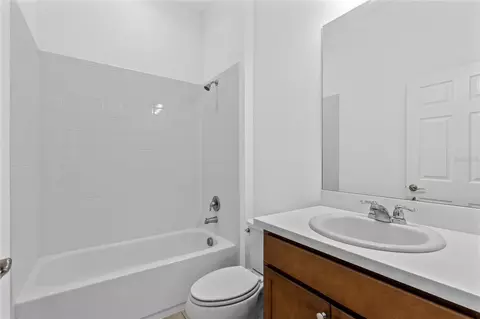 Bath - 1835 Hawksbill Ln, Saint Cloud, FL 34771 photo 3 of 3