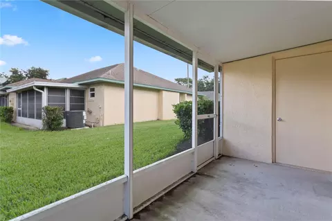 Exterior - 3200 Villa Way Cir, Saint Cloud, FL 34769 photo 6 of 9