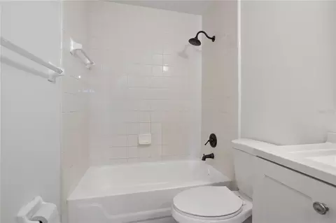 Bath - 3200 Villa Way Cir, Saint Cloud, FL 34769 photo 4 of 6