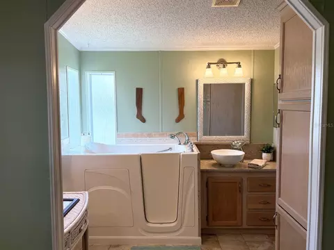 Bath - 809 Starboard Ave, Edgewater, FL 32141 photo 1 of 4