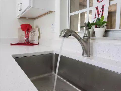 Kitchen - 9441 Bahia Rd, Ocala, FL 34472 photo 4 of 5