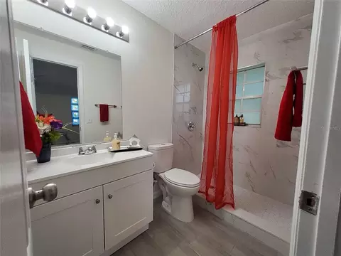 Bath - 9441 Bahia Rd, Ocala, FL 34472 photo 2 of 3