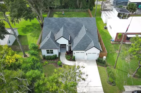 View/Area - 175 Pine St, Geneva, FL 32732 photo 1 of 19