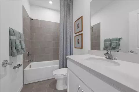 Bath - 6050 River Farm Ave, Saint Cloud, FL 34771 photo 3 of 4