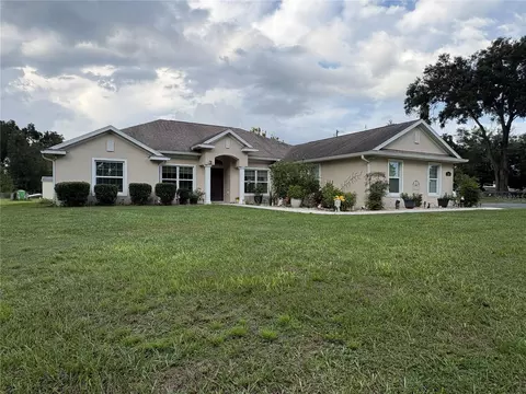 Exterior - 3141 NE 95th St, Anthony, FL 32617 photo 2 of 9