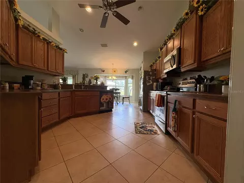 Kitchen - 3141 NE 95th St, Anthony, FL 32617 photo 1 of 6