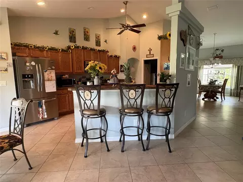 Kitchen - 3141 NE 95th St, Anthony, FL 32617 photo 4 of 6