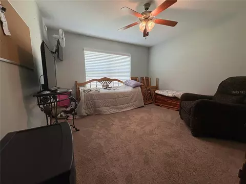 Bedroom - 3141 NE 95th St, Anthony, FL 32617 photo 4 of 4