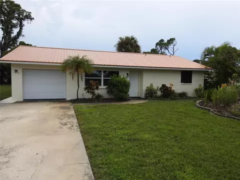 7611 Senrab Dr, Bradenton, FL 34209