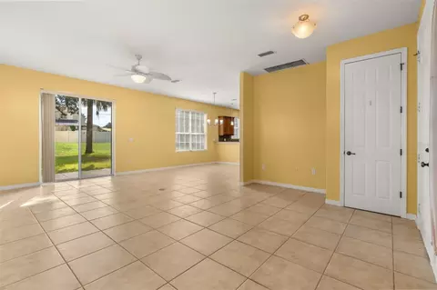 Living - 413 Split Oak Ct, Eustis, FL 32736 photo 3 of 3