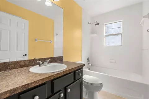 Bath - 413 Split Oak Ct, Eustis, FL 32736 photo 5 of 5
