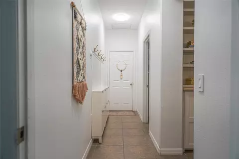 Entry Way - 4816 Stone Acres Cir, Saint Cloud, FL 34771 photo 3 of 4