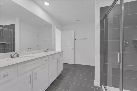 Bath - 6056 River Farm Ave, Saint Cloud, FL 34771 photo 2 of 4