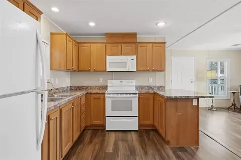 Kitchen - 4340 Cypress Way, Edgewater, FL 32141 photo 1 of 1
