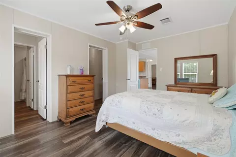 Bedroom - 4340 Cypress Way, Edgewater, FL 32141 photo 3 of 3