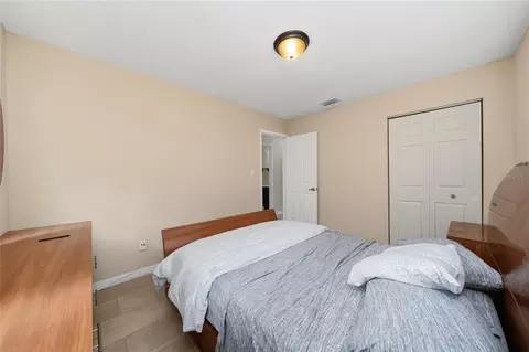 Bedroom - 4324 Elderberry Dr, Orlando, FL 32809 photo 4 of 7