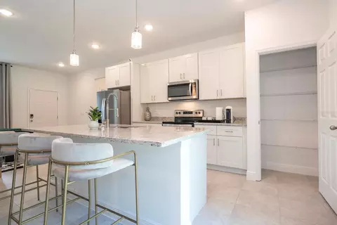 Kitchen - 2224 SW 146th Loop, Ocala, FL 34473 photo 5 of 10