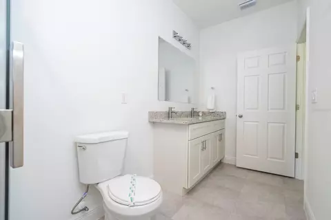 Bath - 2224 SW 146th Loop, Ocala, FL 34473 photo 4 of 6