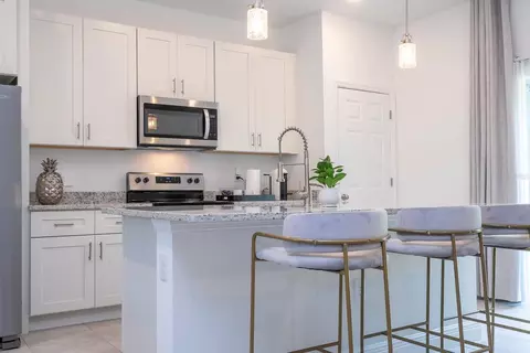 Kitchen - 2224 SW 146th Loop, Ocala, FL 34473 photo 2 of 10