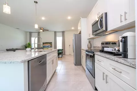 Kitchen - 2224 SW 146th Loop, Ocala, FL 34473 photo 7 of 10