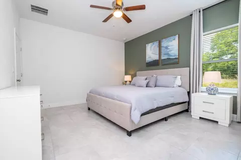 Bedroom - 2224 SW 146th Loop, Ocala, FL 34473 photo 3 of 8