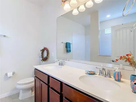 Bath - 2723 Forestdale St, Saint Cloud, FL 34771 photo 3 of 3