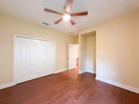 Bedroom - 1121 Thornbury Dr, Parrish, FL 34219 photo 3 of 7