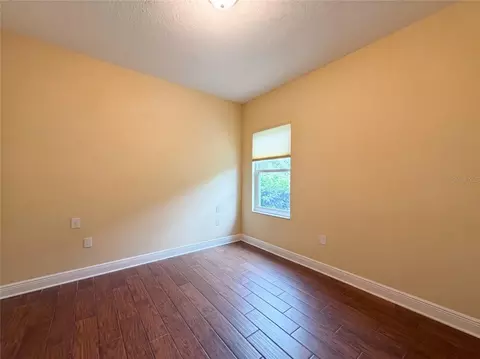 Bedroom - 1121 Thornbury Dr, Parrish, FL 34219 photo 4 of 7