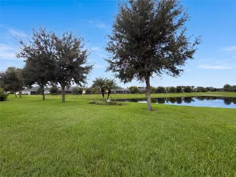 Exterior - 1121 Thornbury Dr, Parrish, FL 34219 photo 2 of 3