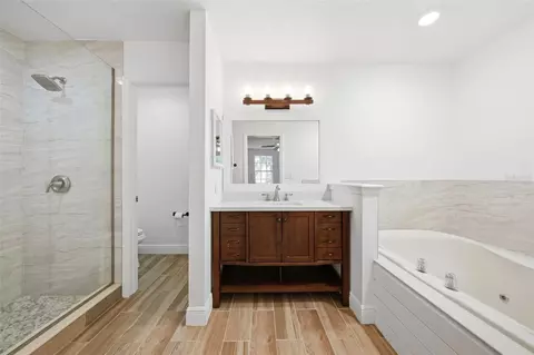 Bath - 4855 Lillian Black Rd, Saint Cloud, FL 34771 photo 1 of 3