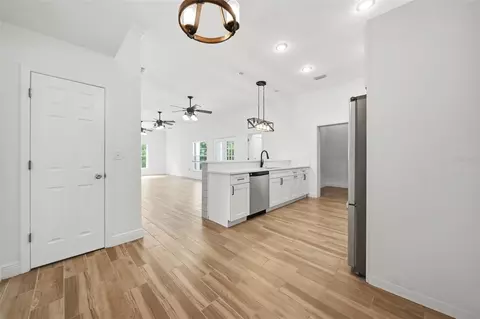 Entry Way - 4855 Lillian Black Rd, Saint Cloud, FL 34771 photo 4 of 6
