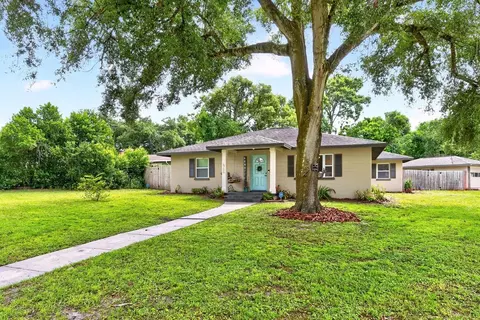 6756 Osage Dr, Mount Dora, FL 32757