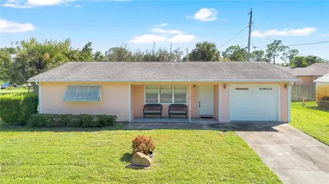 867 Floraland Ave, Sebastian, FL 32958