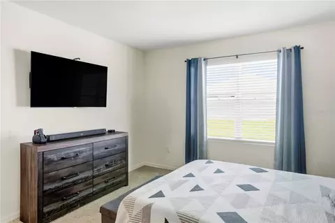 Bedroom - 336 Winged Elm Dr, Debary, FL 32713 photo 1 of 6