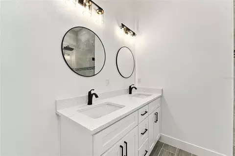 Bath - 2378 SW 156th Loop, Ocala, FL 34473 photo 4 of 5