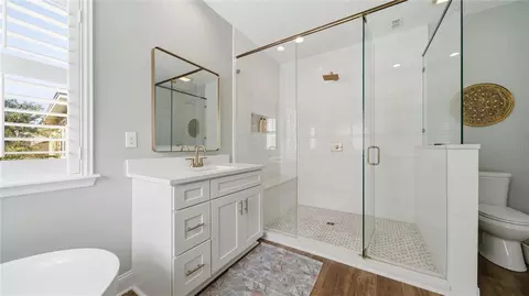Bath - 1725 Highland View Dr, Saint Augustine, FL 32092 photo 6 of 13