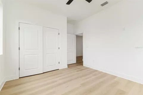 Bedroom - 2507 Fairview Ave, Seffner, FL 33584 photo 8 of 10