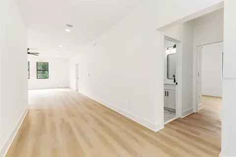 Entry Way - 2507 Fairview Ave, Seffner, FL 33584 photo 1 of 2