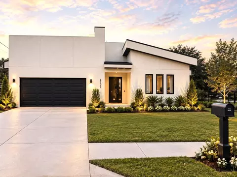 Exterior - 2507 Fairview Ave, Seffner, FL 33584 photo 2 of 7