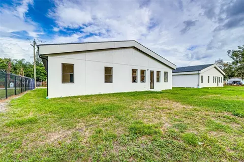 Exterior - 2507 Fairview Ave, Seffner, FL 33584 photo 6 of 7