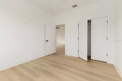 Bedroom - 2507 Fairview Ave, Seffner, FL 33584 photo 5 of 10