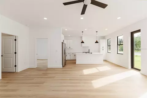 Living - 2507 Fairview Ave, Seffner, FL 33584 photo 6 of 6