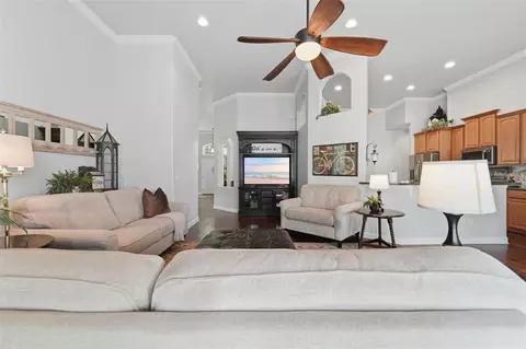 Living - 3272 Beazer Dr, Ocoee, FL 34761 photo 2 of 2