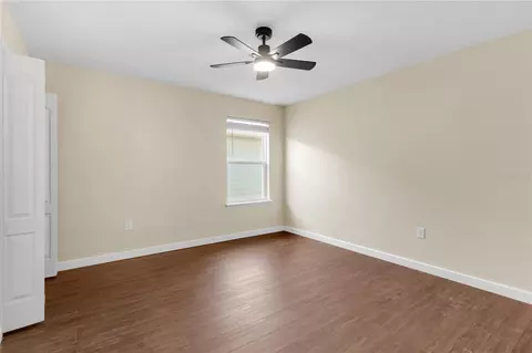 Bedroom - 17104 Goldcrest Loop, Clermont, FL 34714 photo 6 of 9
