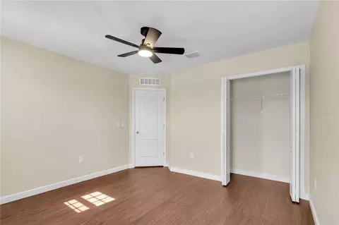 Bedroom - 17104 Goldcrest Loop, Clermont, FL 34714 photo 4 of 9