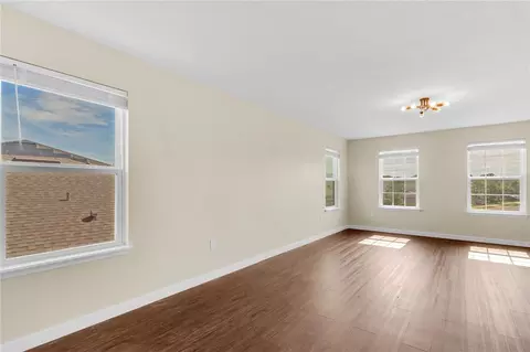 Living - 17104 Goldcrest Loop, Clermont, FL 34714 photo 4 of 6