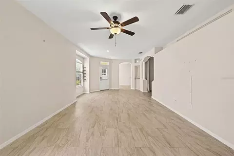 Living - 11426 Cambray Creek Loop, Riverview, FL 33579 photo 3 of 7